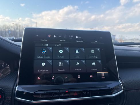 Used 2025 Jeep Compass Trailhawk image 30