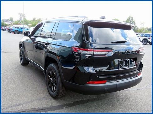 New 2025 Jeep Grand Cherokee L Altitude AWD/4WD image 5