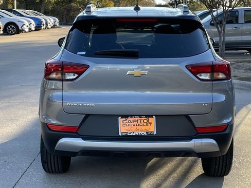 Used 2025 Chevrolet TrailBlazer LT image 5