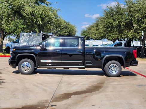 New 2026 Chevrolet Silverado 3500 High Country w/ High Country Premium Package image 13