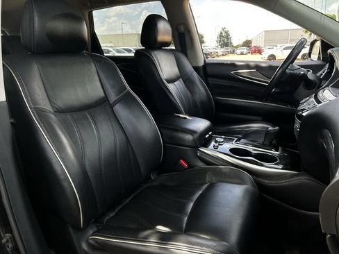Used 2019 INFINITI QX60 Luxe w/ Essential Package FWD image 30