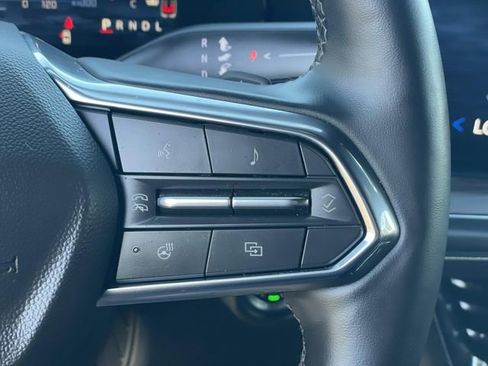 Used 2025 Chevrolet Suburban Premier image 10