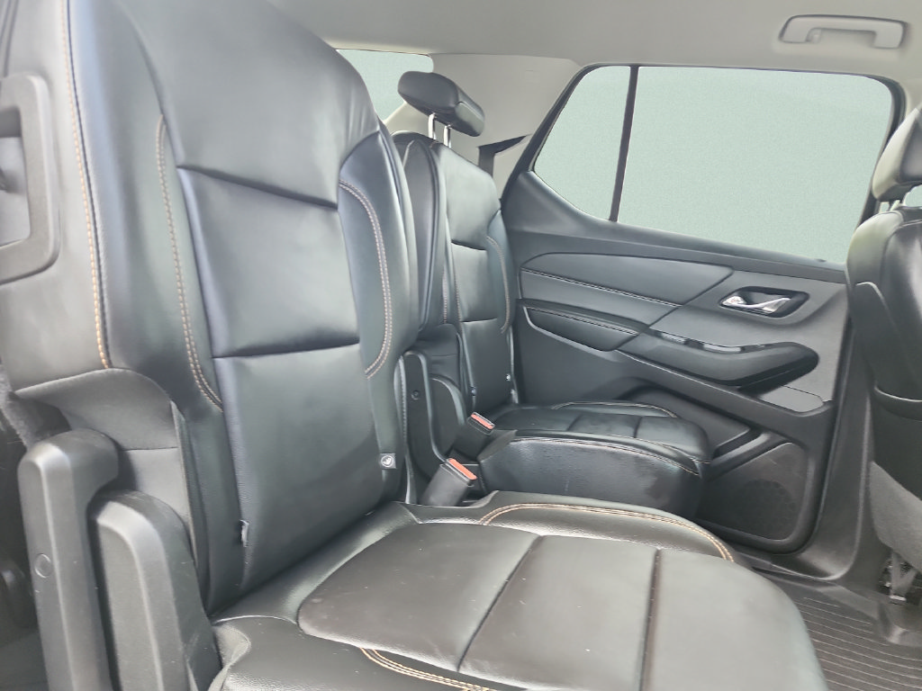 Used 2018 Chevrolet Traverse LT FWD image 33
