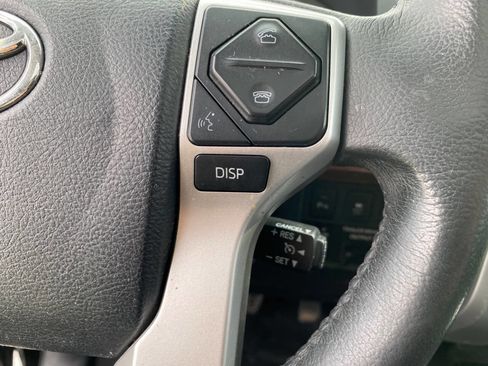 Used 2016 Toyota Tundra Limited image 29