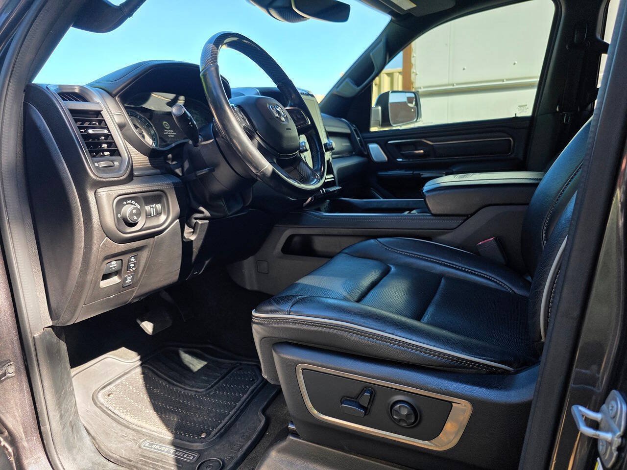Used 2020 RAM 1500 Limited AWD/4WD image 16