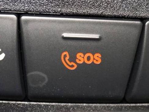 Used 2014 Mercedes-Benz CLA 250 4MATIC image 31