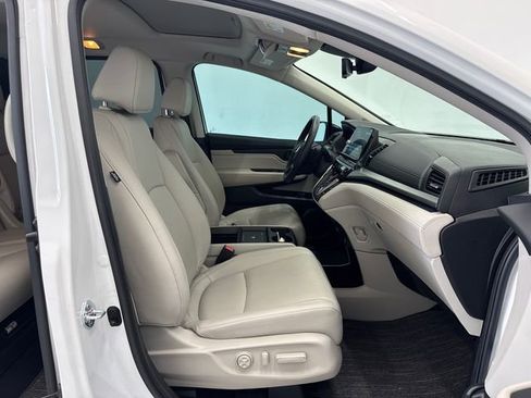 Used 2025 Honda Odyssey EX-L image 16