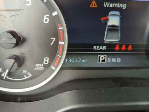 Certified 2024 Nissan Titan SV w/ SV Bronze Edition Package RWD image 43