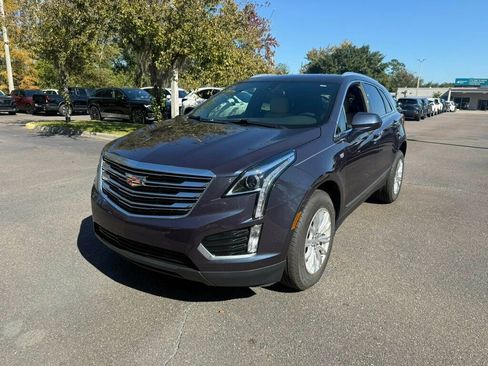 Used 2018 Cadillac XT5 FWD image 1