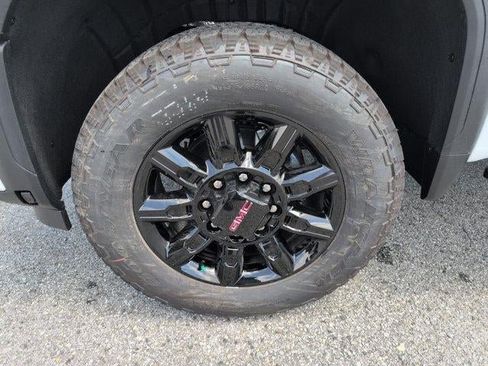 New 2026 GMC Sierra 3500 AT4 w/ AT4 Premium Plus Package AWD/4WD image 3