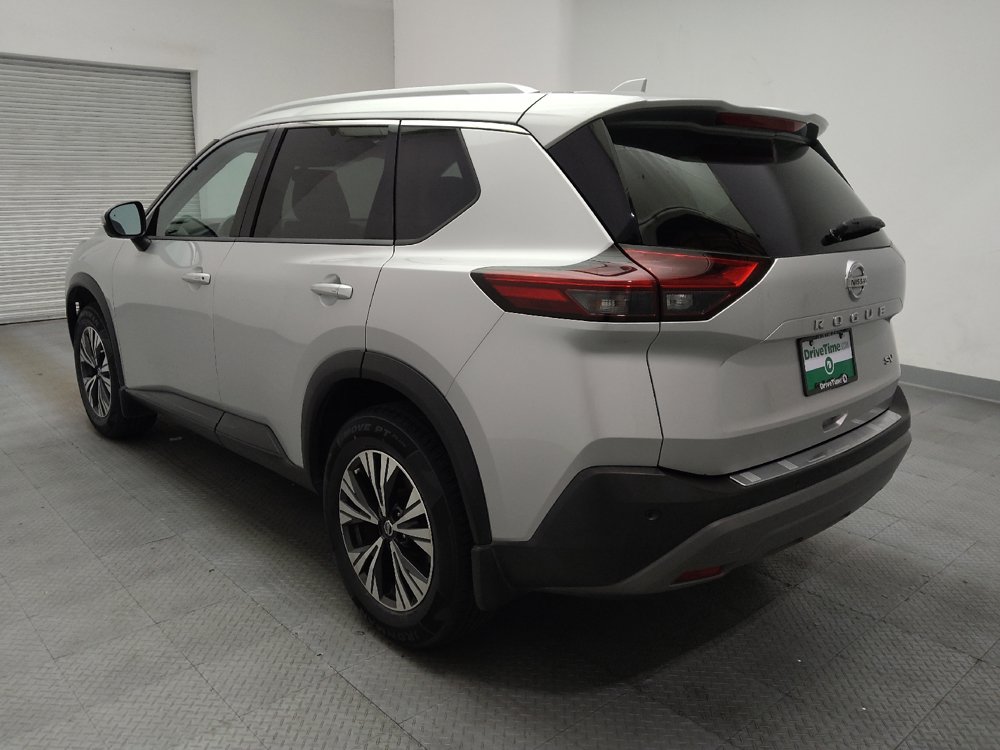 Used 2021 Nissan Rogue SV w/ Premium Package FWD image 5