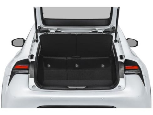 Used 2024 Toyota Prius XLE image 10