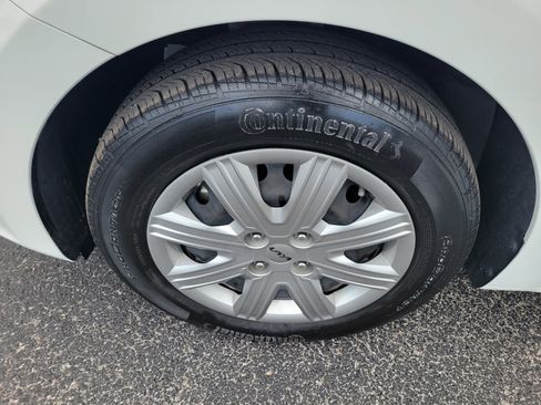 Used 2023 Kia Rio S FWD image 31