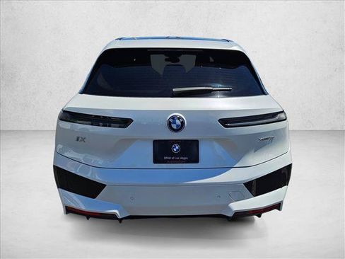 Used 2024 BMW iX xDrive50 w/ Sport Package AWD/4WD image 7