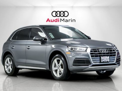 Used 2020 Audi Q5 Premium w/ Convenience Package image 7
