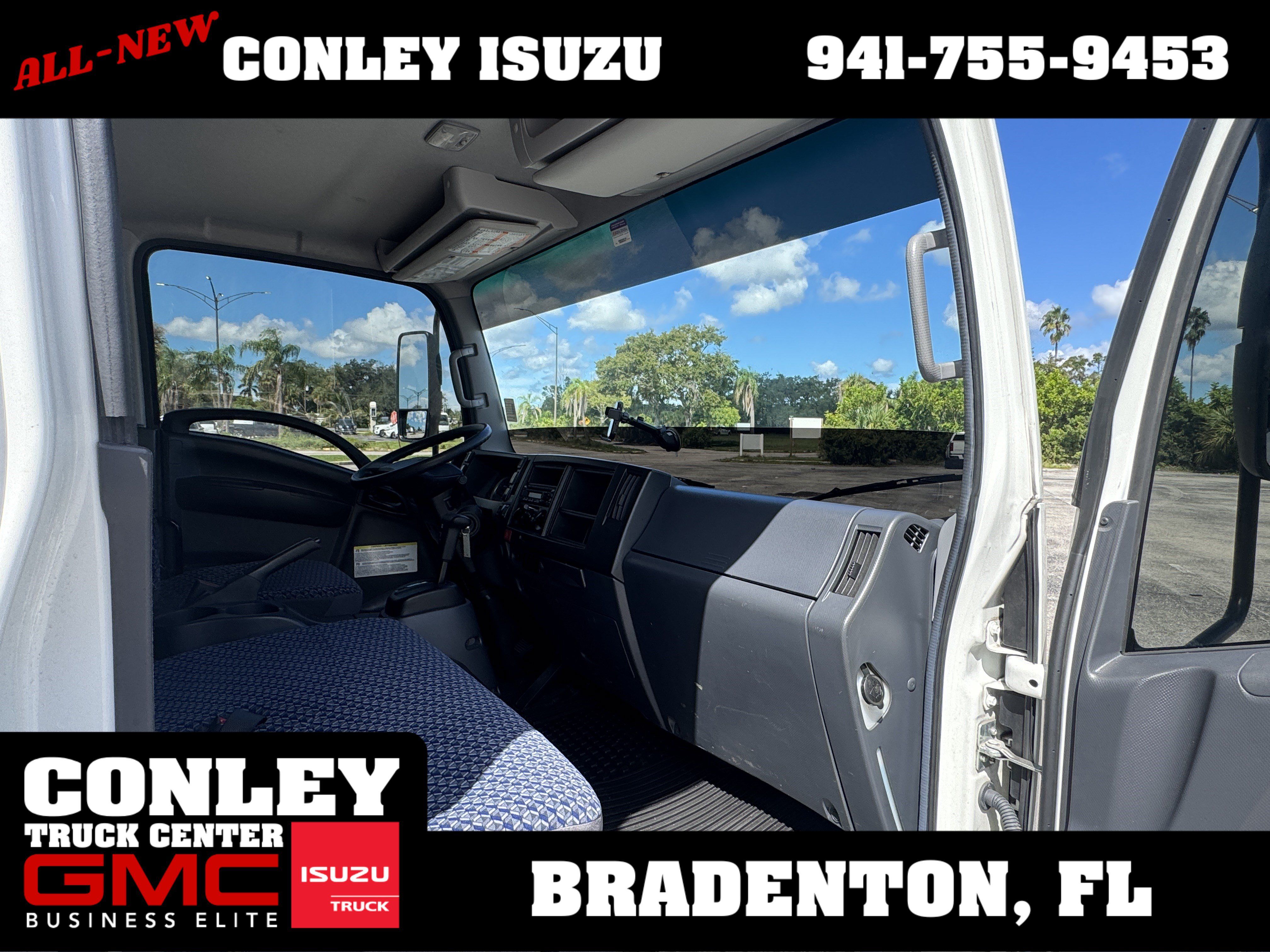 Used 2023 Isuzu NPR RWD image 17