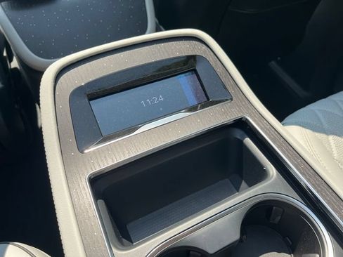 New 2026 Lincoln Navigator L Black Label w/ Black Label Special Edition AWD/4WD image 25