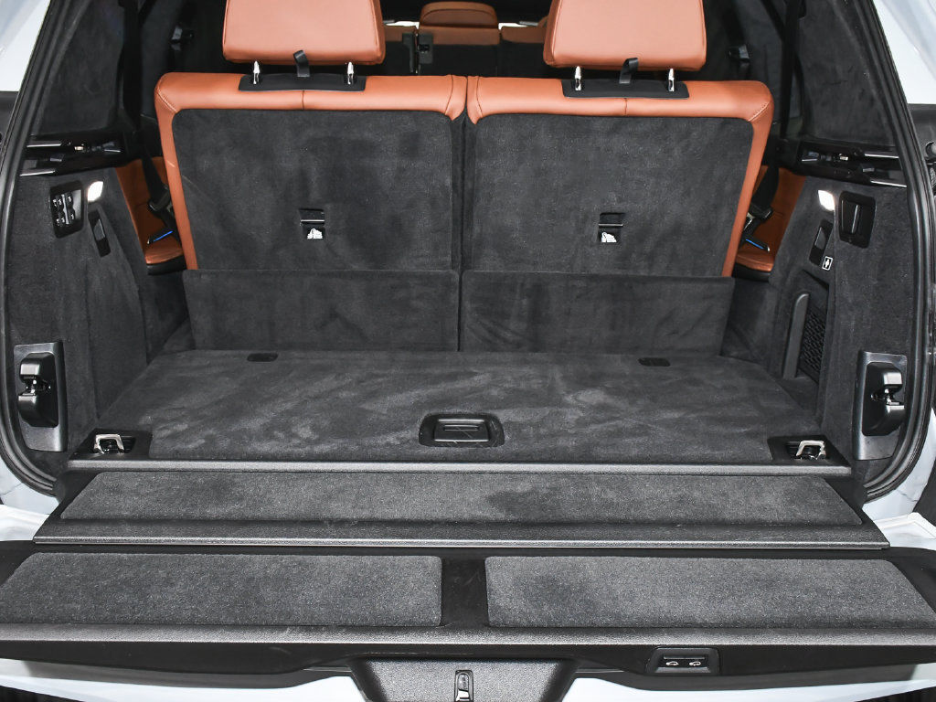 Used 2026 BMW X7 M60i AWD/4WD image 76