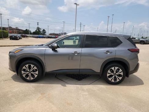 Certified 2023 Nissan Rogue SV w/ SV Premium B Package FWD image 8