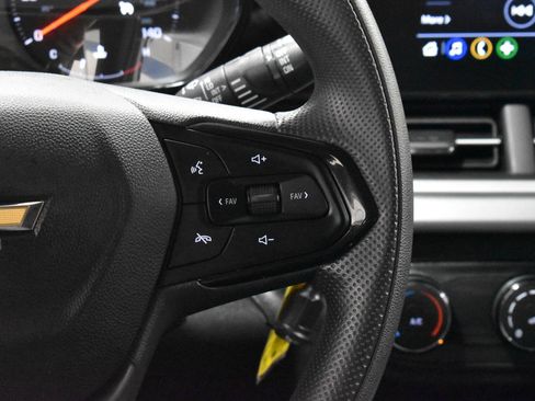 Used 2024 Chevrolet Trax LS w/ Driver Confidence Package FWD image 10