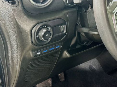 Used 2023 Jeep Wrangler Unlimited Sahara w/ Cold Weather Group AWD/4WD image 14