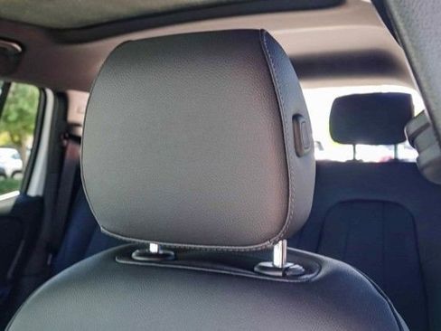 Used 2024 Mercedes-Benz EQB 300 4MATIC image 25