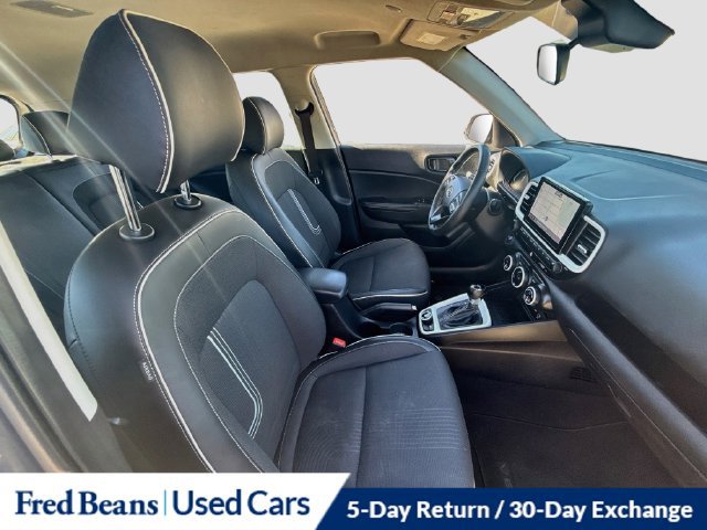 Certified 2023 Hyundai Venue Limited FWD image 34