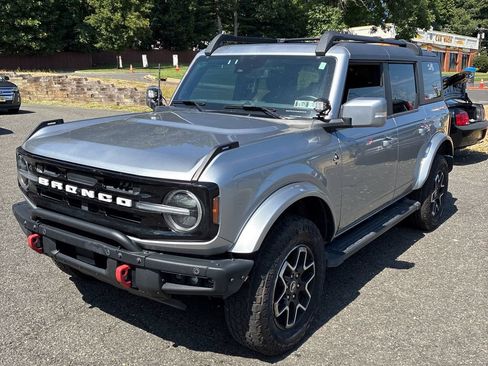 Used 2024 Ford Bronco Outer Banks AWD/4WD image 1