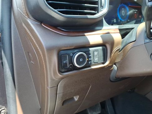 Used 2024 Ford Explorer King Ranch w/ Technology Package AWD/4WD image 8