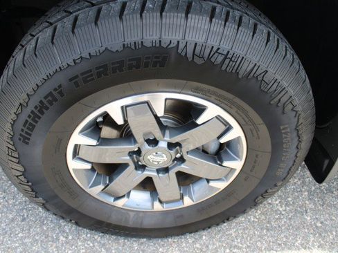 Used 2015 Nissan Xterra PRO-4X AWD/4WD image 19