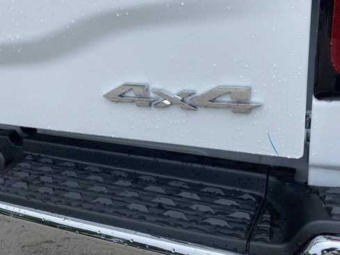 New 2026 RAM 2500 Big Horn AWD/4WD image 4