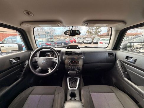 Used 2010 HUMMER H3 AWD/4WD image 2