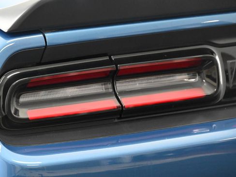 Used 2021 Dodge Challenger R/T Scat Pack RWD image 12