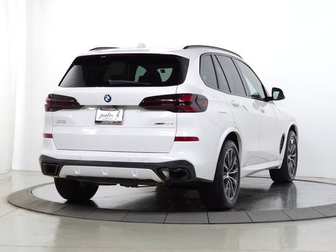 Used 2026 BMW X5 xDrive40i w/ M Sport Package AWD/4WD image 10