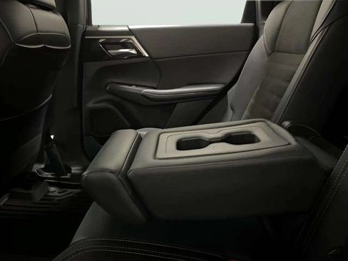 Used 2024 Mitsubishi Outlander SE FWD image 67