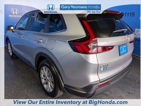 Certified 2025 Honda CR-V EX image 9