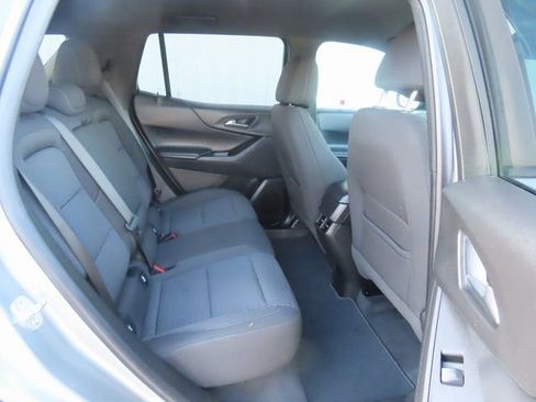 Used 2025 Chevrolet Equinox LT image 28