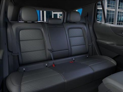 New 2026 Chevrolet Equinox LT w/ Convenience Package II image 17