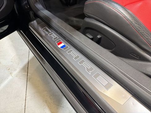 Used 2016 Chevrolet Camaro SS image 32