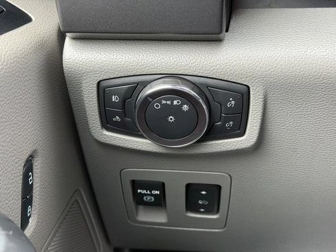 Used 2019 Ford F150 XLT w/ Equipment Group 302A Luxury AWD/4WD image 30
