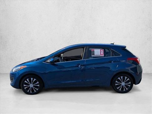 Used 2016 Hyundai Elantra GT FWD image 9
