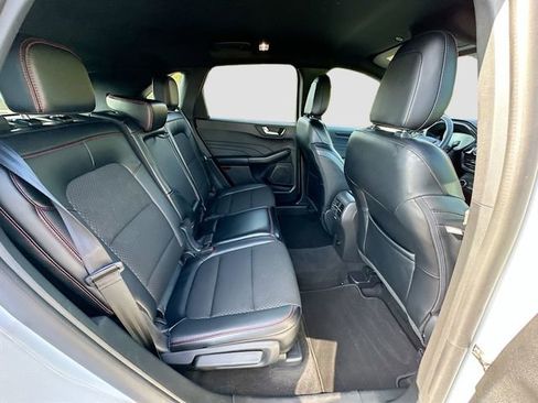 Used 2025 Ford Escape ST-Line image 25