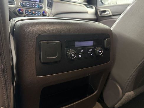 Used 2018 GMC Yukon XL Denali AWD/4WD image 33