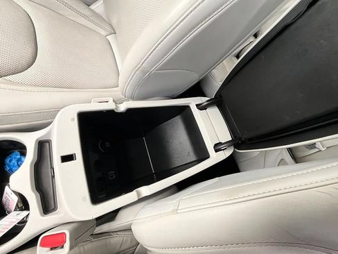 Used 2019 Jeep Cherokee Limited w/ Luxury Group AWD/4WD image 29