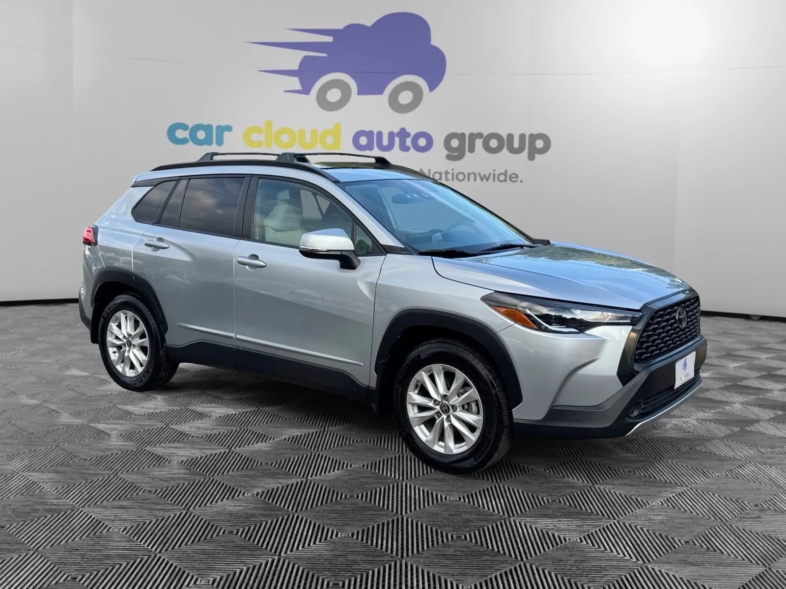 Used 2022 Toyota Corolla Cross LE w/ Moonroof Package AWD/4WD image 7