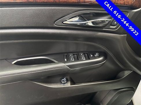 Used 2016 Cadillac SRX Luxury w/ Driver Awareness Package image 25