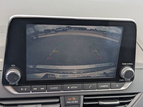 Used 2020 Nissan Altima 2.5 SR w/ Premium Package FWD image 22