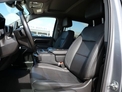 Used 2025 GMC Sierra 1500 SLT AWD/4WD image 19