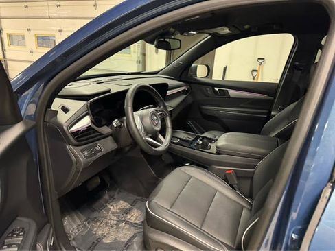 Certified 2025 Buick Enclave Preferred AWD/4WD image 14