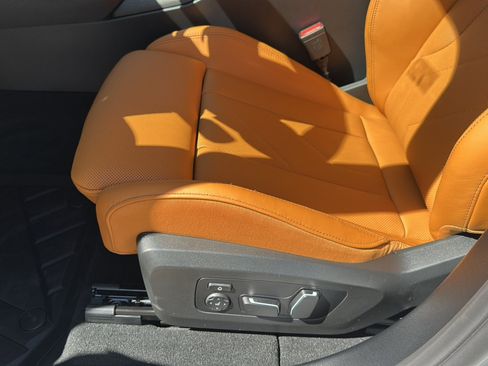 New 2026 BMW X3 xDrive30 w/ Premium Package image 12